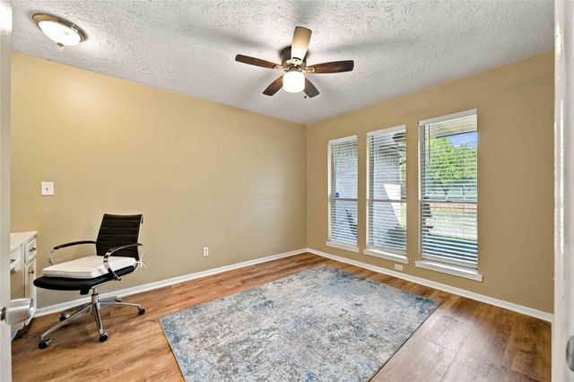4697 Wickwillow Lane, Alvin, TX 77511