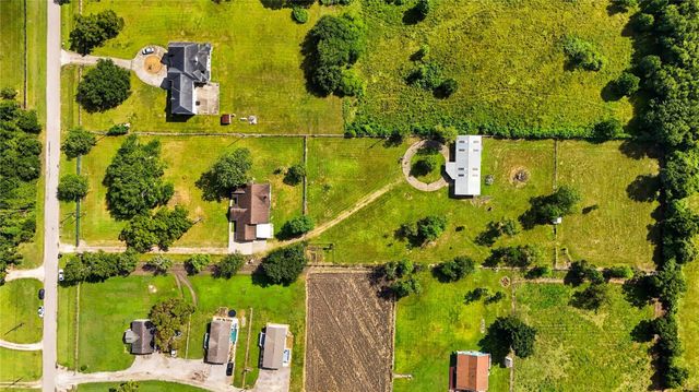 4697 Wickwillow Lane, Alvin, TX 77511