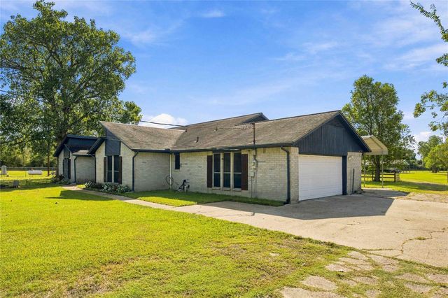 4697 Wickwillow Lane, Alvin, TX 77511