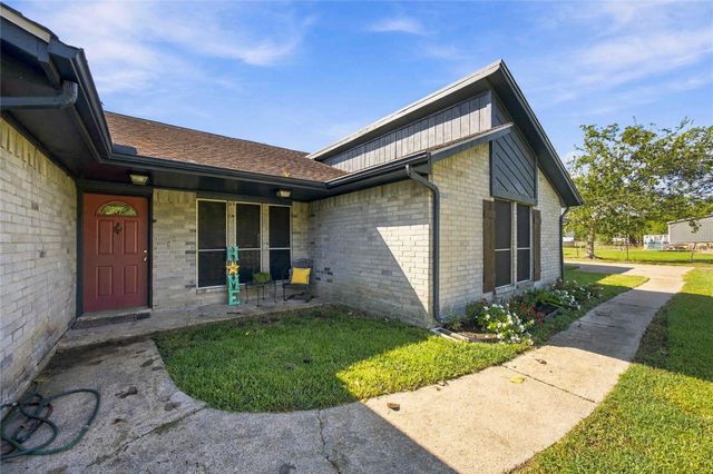 4697 Wickwillow Lane, Alvin, TX 77511