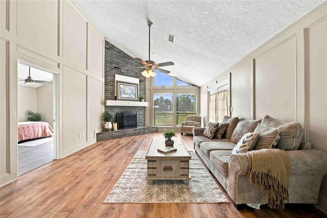 4697 Wickwillow Lane, Alvin, TX 77511