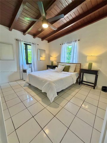 6561 SW 34th Street, Miami, FL 33155