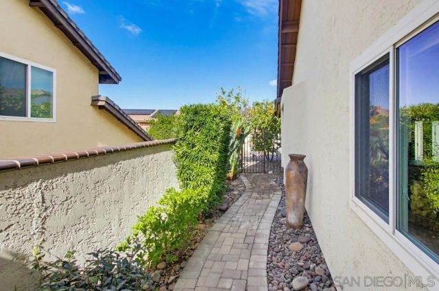 12533 Shropshire Lane, San Diego, CA 92128