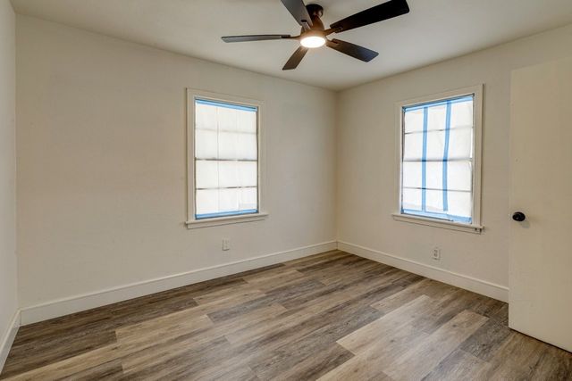 2347 Village Way, Dallas, TX 75216