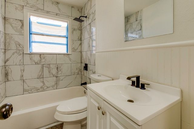 2347 Village Way, Dallas, TX 75216