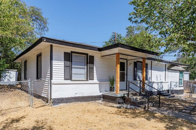 2347 Village Way, Dallas, TX 75216
