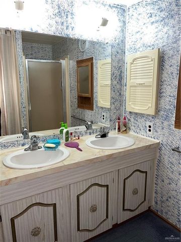 3102 Palmetto Drive, Weslaco, TX 78596