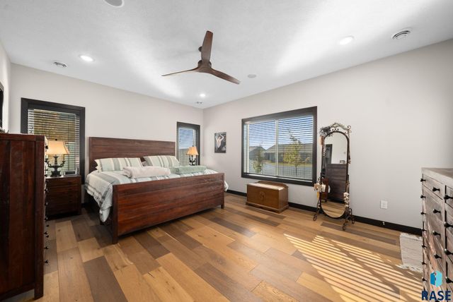 415 E Mary Moore Dr Drive, Tea, SD 57064