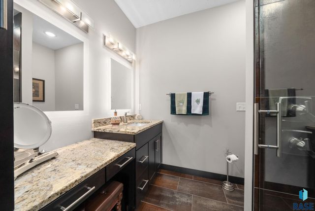 415 E Mary Moore Dr Drive, Tea, SD 57064