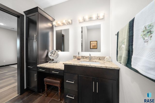 415 E Mary Moore Dr Drive, Tea, SD 57064