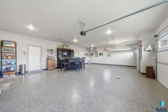 415 E Mary Moore Dr Drive, Tea, SD 57064