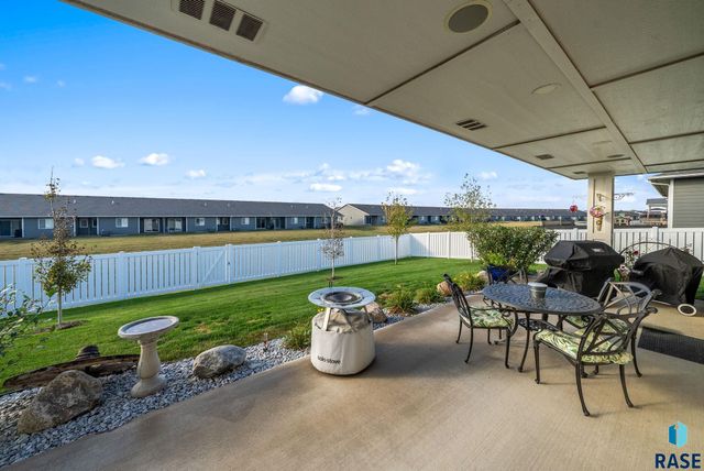 415 E Mary Moore Dr Drive, Tea, SD 57064