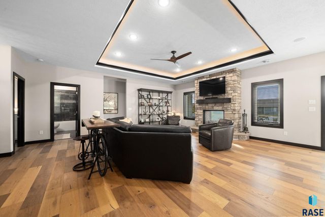 415 E Mary Moore Dr Drive, Tea, SD 57064