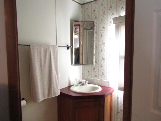 11 Dublin Street, Gorham, NH 03581