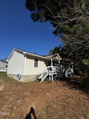 911/913 Water, Henderson, NC 27536