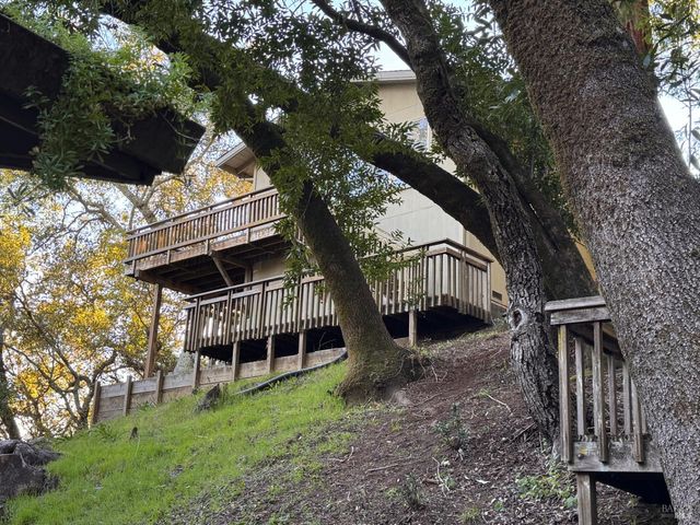 14885 Mcdonough Heights Rd, Healdsburg, CA 95448