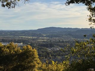 14885 Mcdonough Heights Rd, Healdsburg, CA 95448