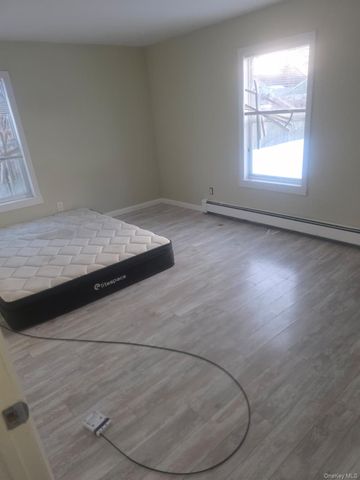 48 Waverly Avenue, Patchogue, NY 11772