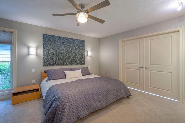 8012 W 67th Street, Merriam, KS 66202