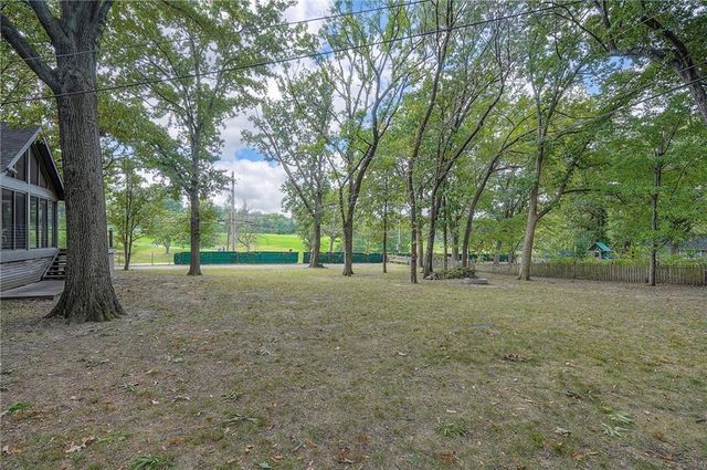 8012 W 67th Street, Merriam, KS 66202