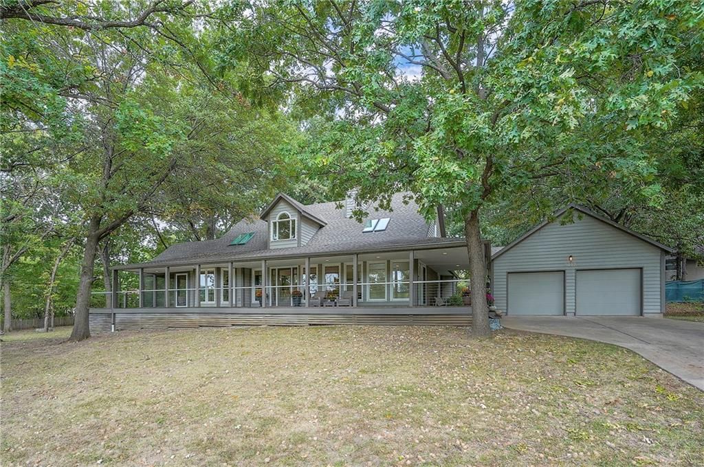 8012 W 67th Street, Merriam, KS 66202