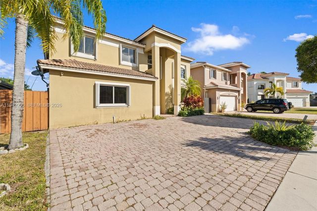 16301 SW 70th St, Miami, FL 33193