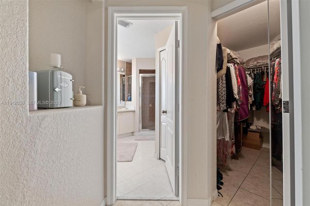 16301 SW 70th St, Miami, FL 33193