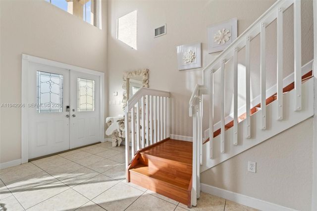 16301 SW 70th St, Miami, FL 33193