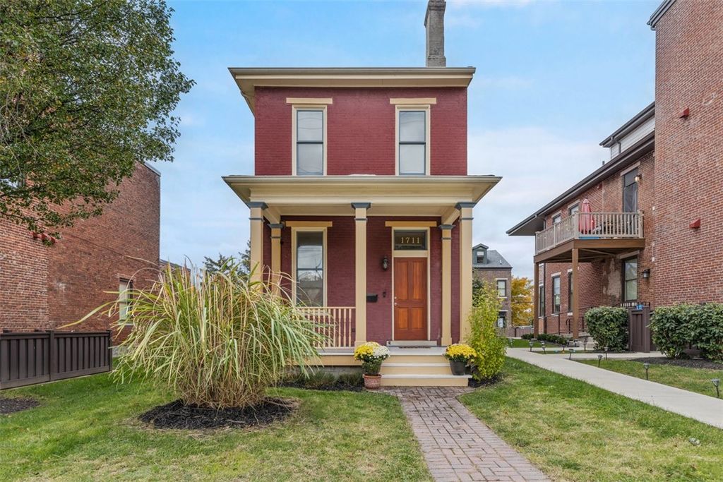 1711 Brighton Pl, Central North Side, PA 15212