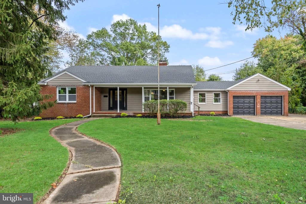 444 E BARBER AVE, Woodbury, NJ 08096 — photo 4