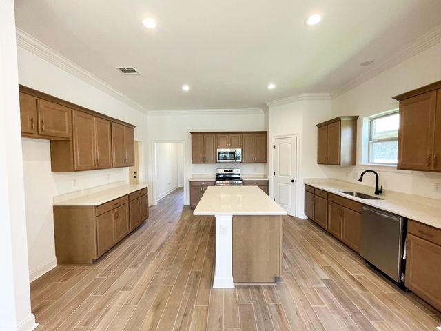 437 Rue Evangeline, Houma, LA 70364