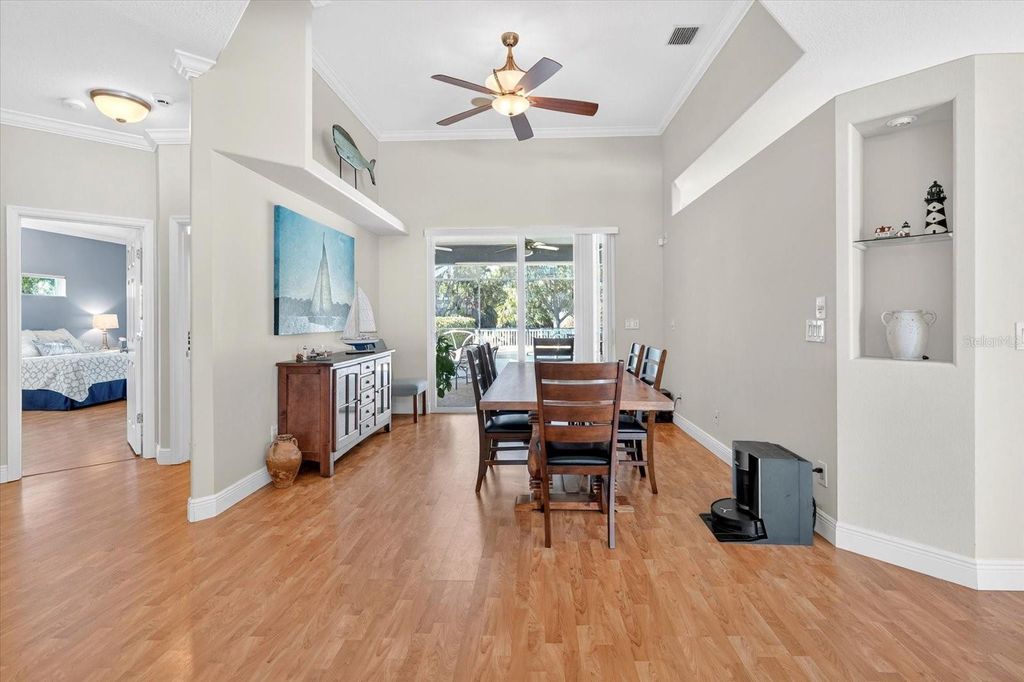 Image 11 of property listing at 4506 29TH AVENUE CIRCLE E, Palmetto, FL 34221