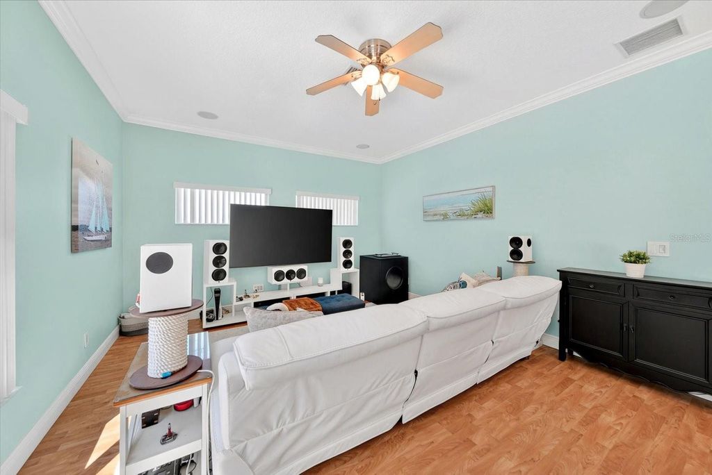 Image 20 of property listing at 4506 29TH AVENUE CIRCLE E, Palmetto, FL 34221