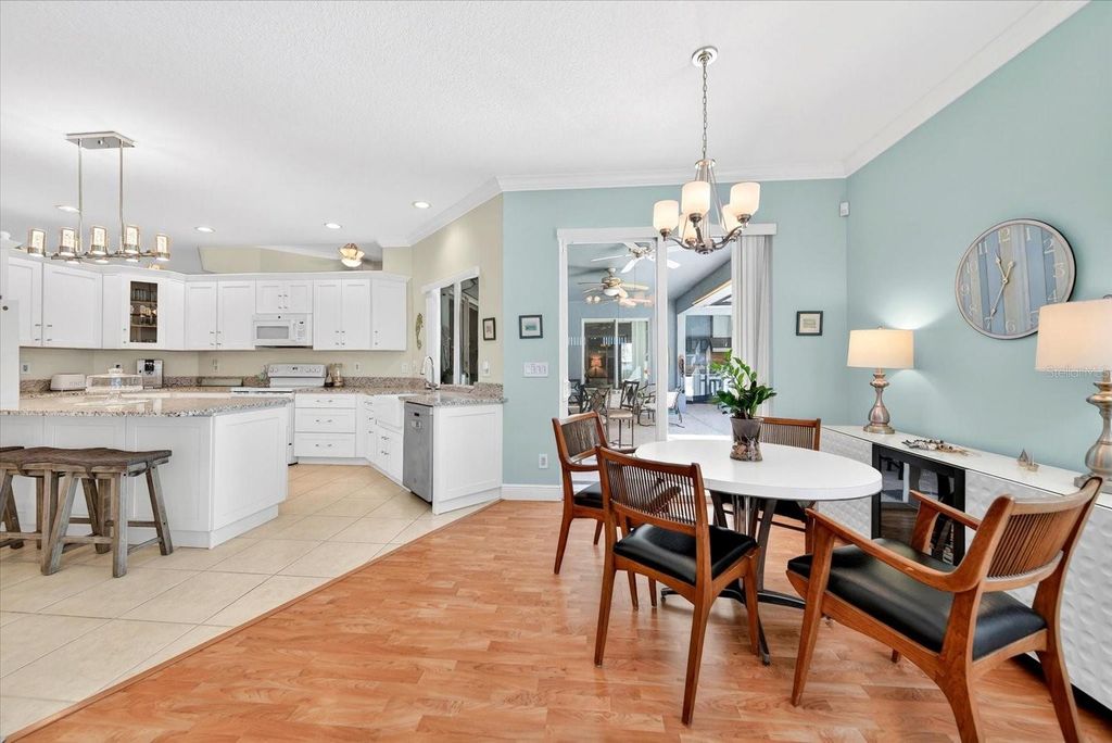 Image 24 of property listing at 4506 29TH AVENUE CIRCLE E, Palmetto, FL 34221