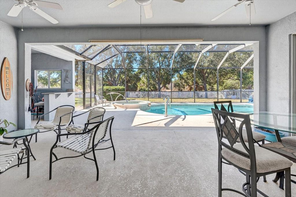 Image 26 of property listing at 4506 29TH AVENUE CIRCLE E, Palmetto, FL 34221