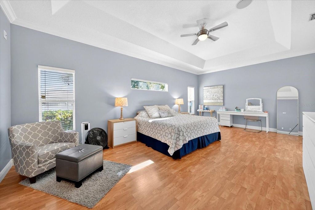 Image 36 of property listing at 4506 29TH AVENUE CIRCLE E, Palmetto, FL 34221