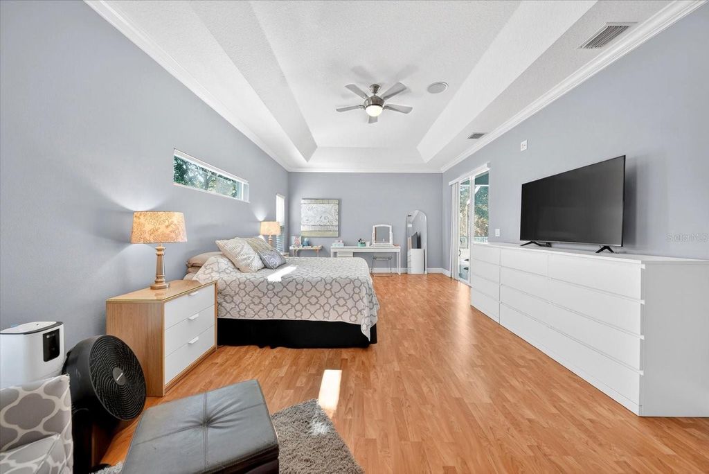 Image 37 of property listing at 4506 29TH AVENUE CIRCLE E, Palmetto, FL 34221