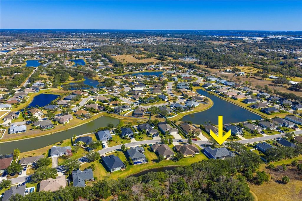 Image 52 of property listing at 4506 29TH AVENUE CIRCLE E, Palmetto, FL 34221