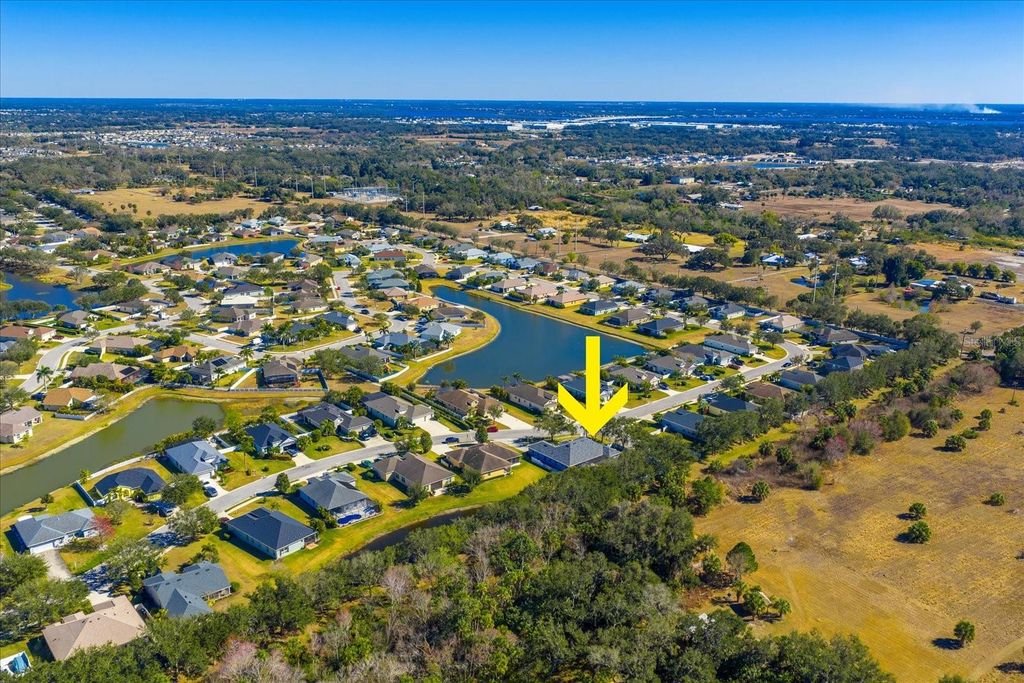 Image 53 of property listing at 4506 29TH AVENUE CIRCLE E, Palmetto, FL 34221