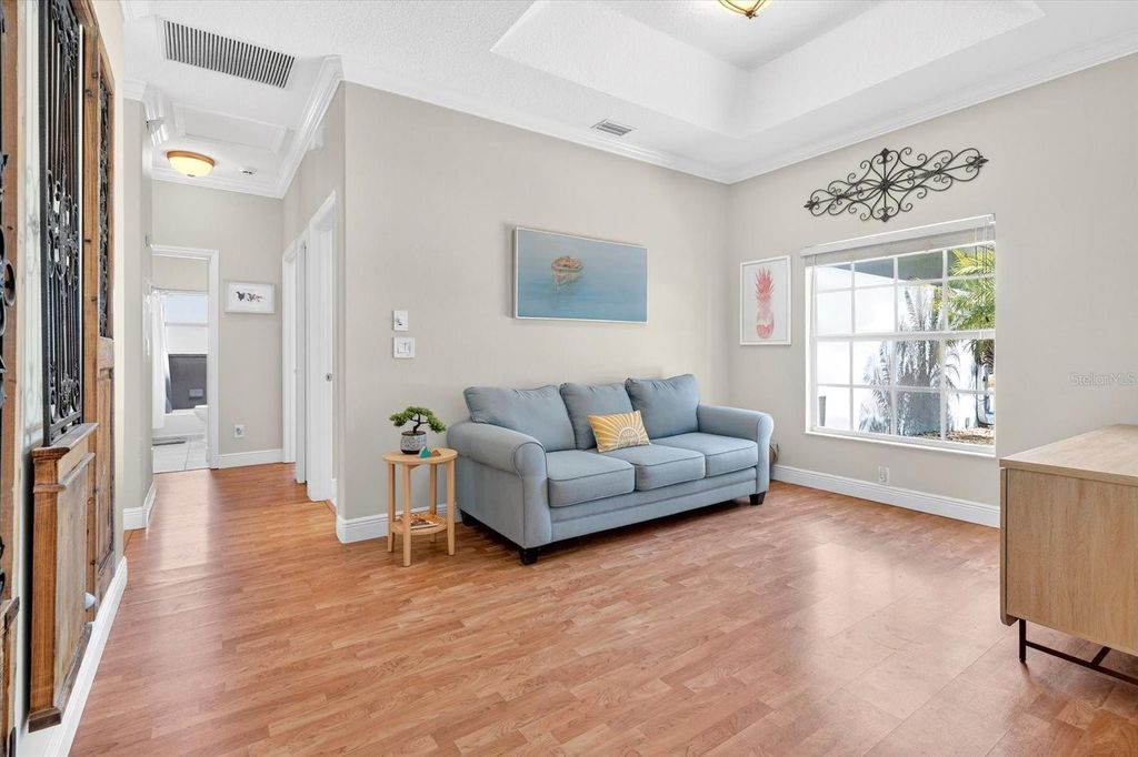 Image 9 of property listing at 4506 29TH AVENUE CIRCLE E, Palmetto, FL 34221