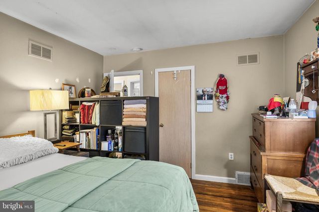 913 NORTHWOOD AVE, Cherry Hill, NJ 08002