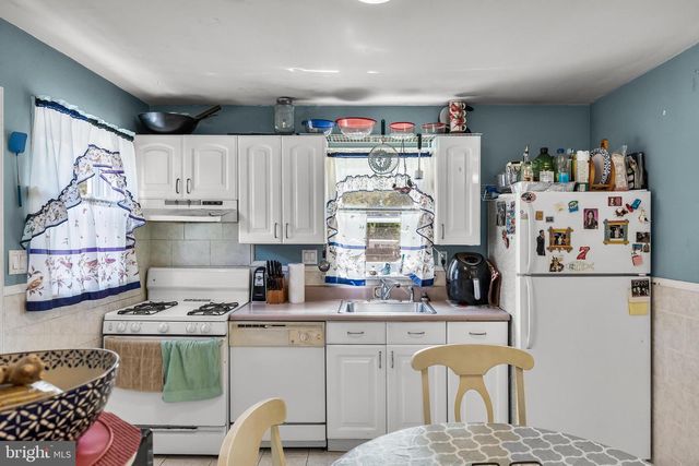 913 NORTHWOOD AVE, Cherry Hill, NJ 08002