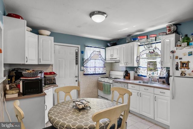913 NORTHWOOD AVE, Cherry Hill, NJ 08002