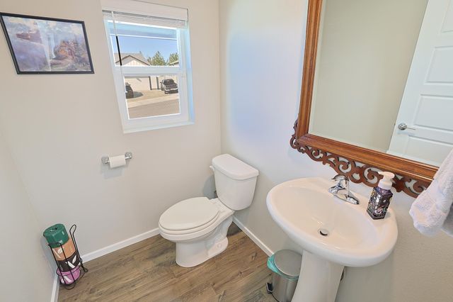 8211 S Avery Rd, Cheney, WA 99004