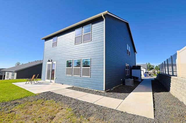 8211 S Avery Rd, Cheney, WA 99004