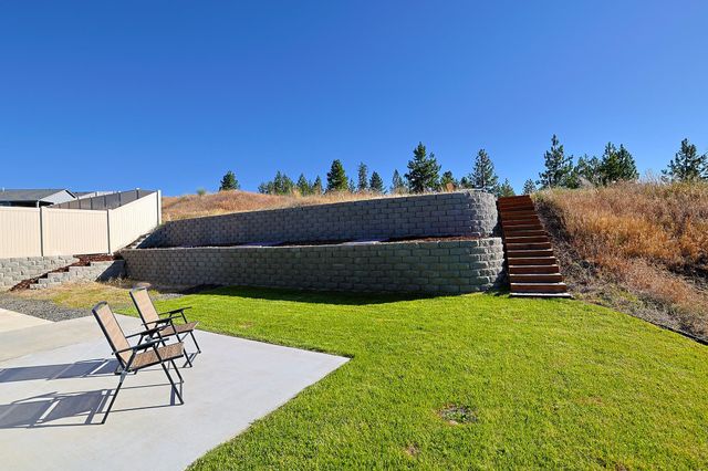 8211 S Avery Rd, Cheney, WA 99004