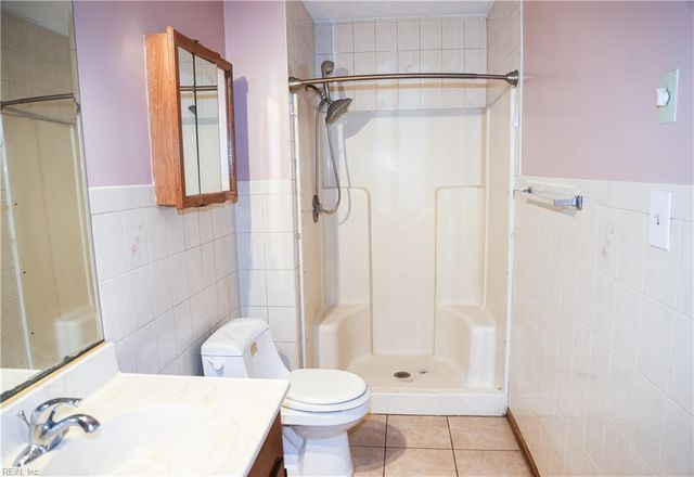 113 King Forest LN, Newport News, VA 23608