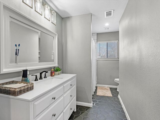 7422 Nodding Pines Lane, Houston, TX 77044