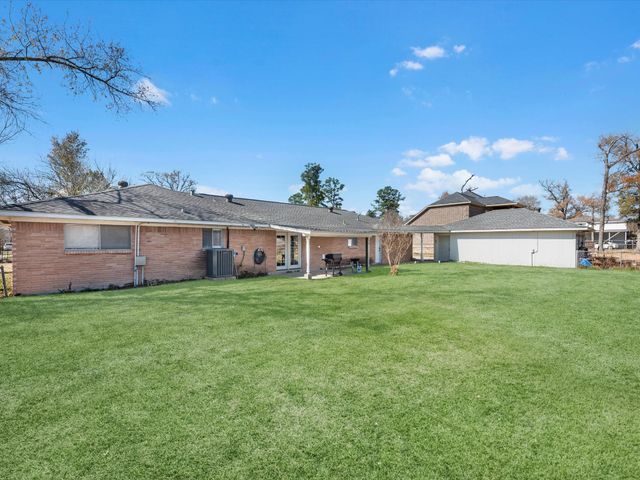 7422 Nodding Pines Lane, Houston, TX 77044