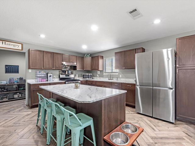 7422 Nodding Pines Lane, Houston, TX 77044